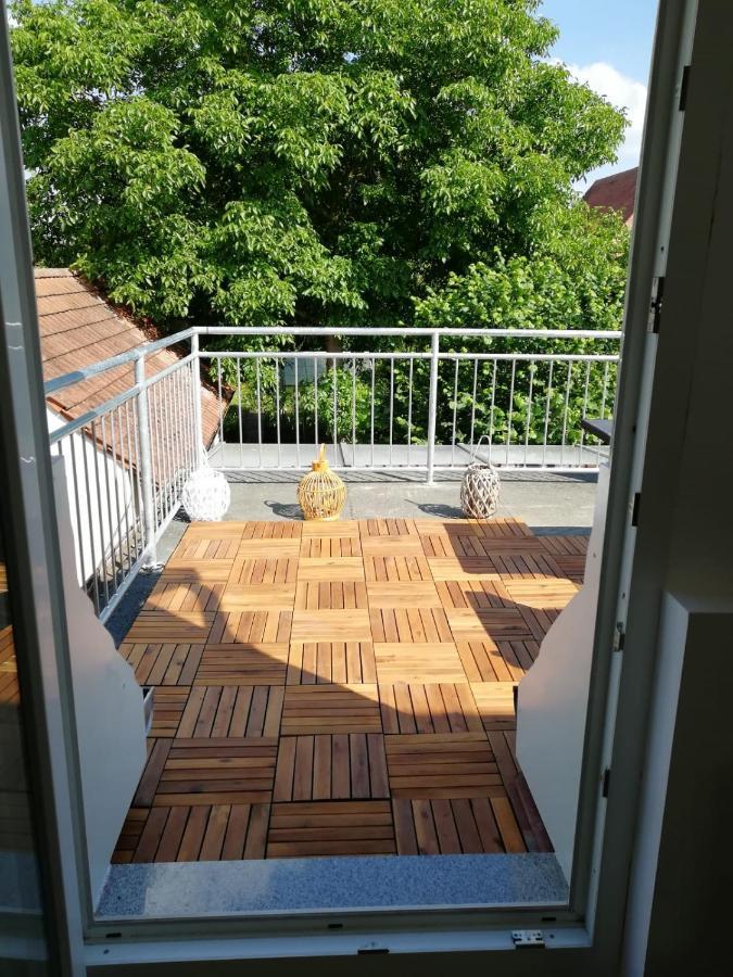 Frisch Renoviert Mit Dachterrasse - Geniesse Ruhe Und Grun Nahe Neustadt Aisch Neustadt an der Aisch Esterno foto